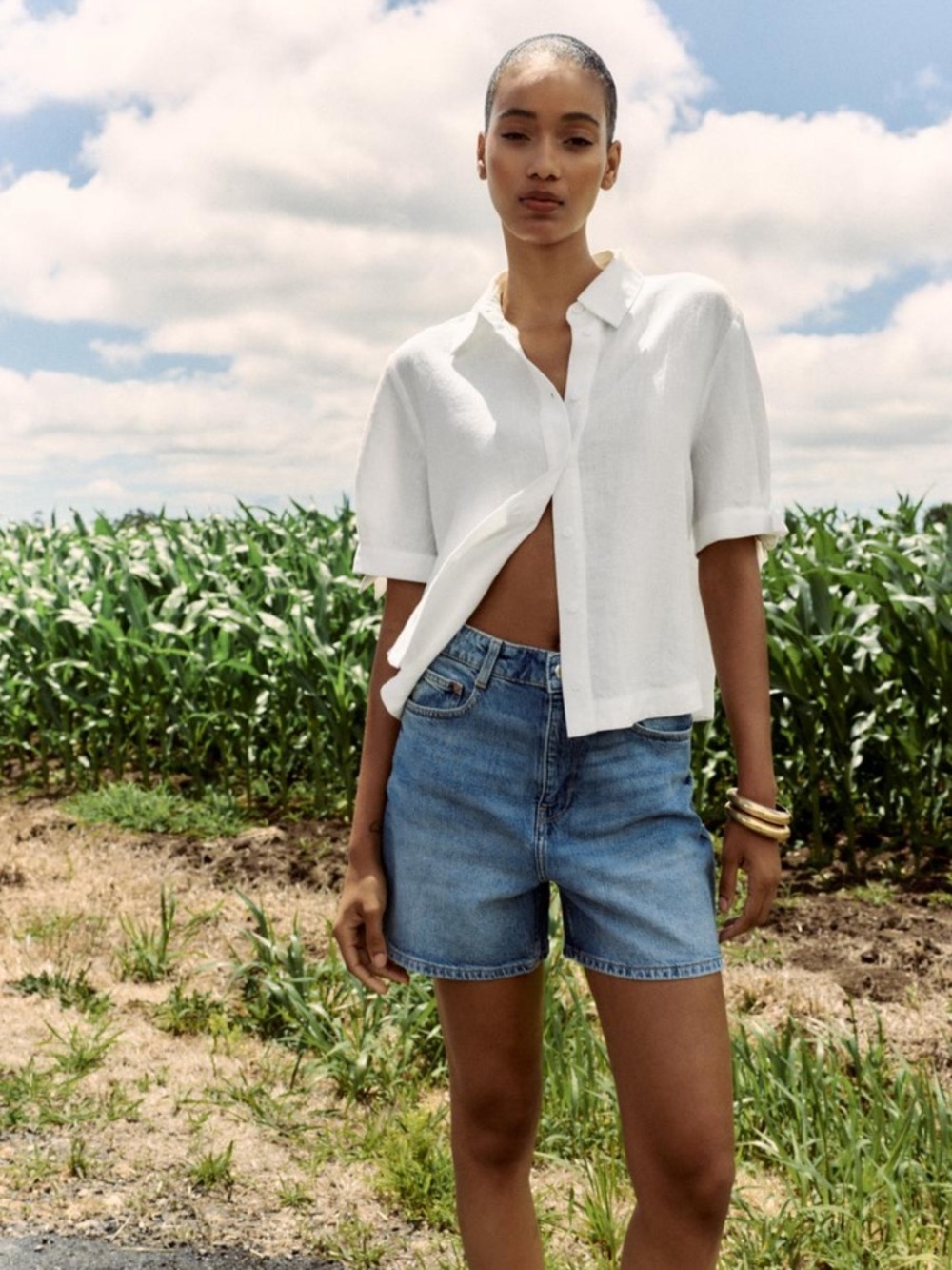 Zara White Short-Sleeve Button-Down Shirt